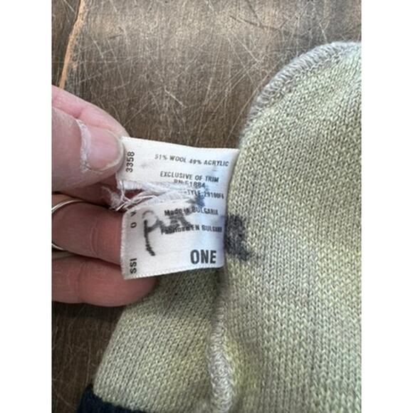 Patagonia Beanie Wool Winter Hat, One Size,Green & Gray Checked - Picture 7 of 7